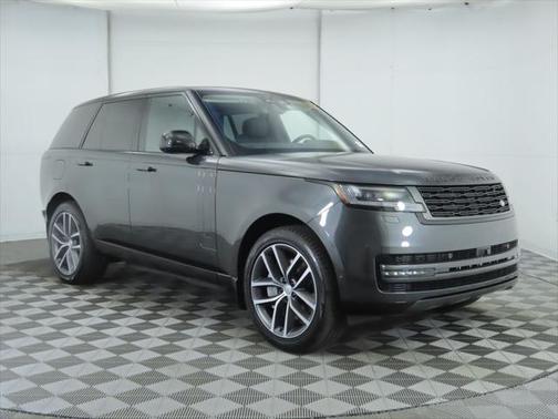 2025 Land Rover Range Rover P550e SE