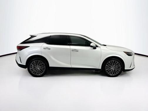 White Pearl 2023 Lexus RX 350 Luxury
