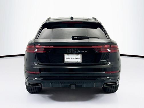 2025 Audi Q8 55 Premium Plus