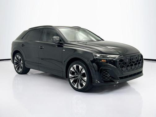 2025 Audi Q8 55 Premium Plus