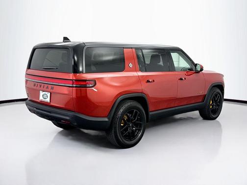 2025 Rivian R1S Ascend Tri Motor Max Pack