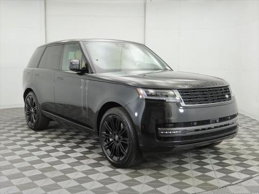 2025 Land Rover Range Rover P530 SE