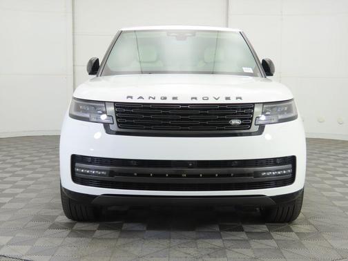 2025 Land Rover Range Rover P400 SE 7 Seat
