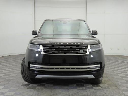 2024 Land Rover Range Rover P400 SE