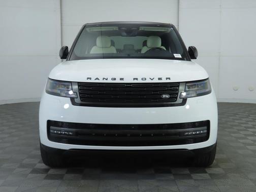 2025 Land Rover Range Rover P400 SE