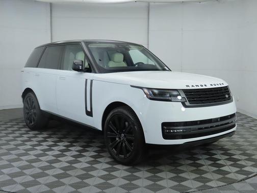 2025 Land Rover Range Rover P400 SE