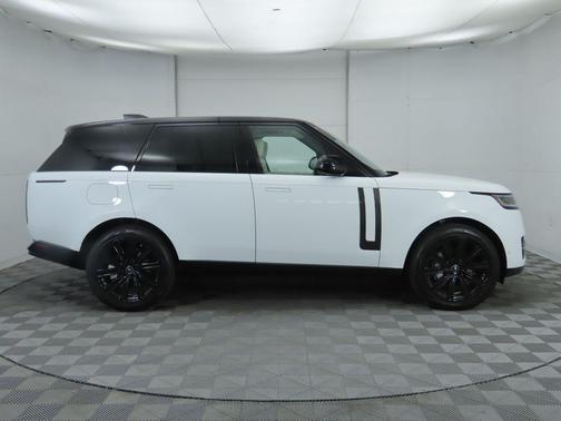 2025 Land Rover Range Rover P400 SE