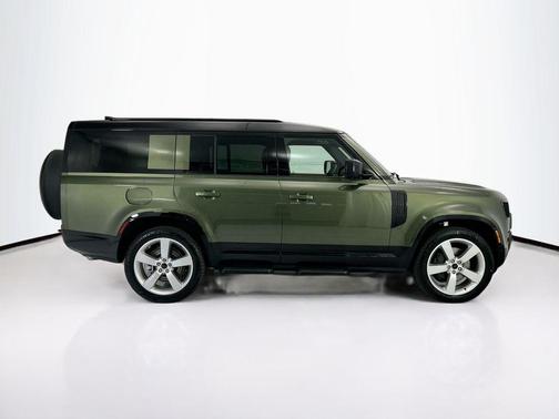 Woolstone Green Metallic 2026 Land Rover Defender P400 X-Dynamic SE