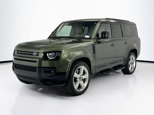 Woolstone Green Metallic 2026 Land Rover Defender P400 X-Dynamic SE