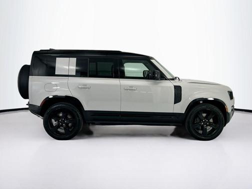 Borasco Grey Metallic 2026 Land Rover Defender P400 X-Dynamic SE