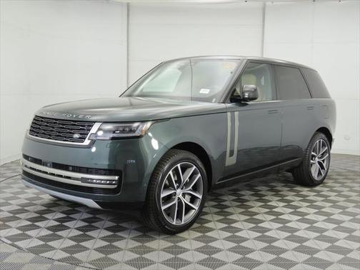 2025 Land Rover Range Rover P550e SE