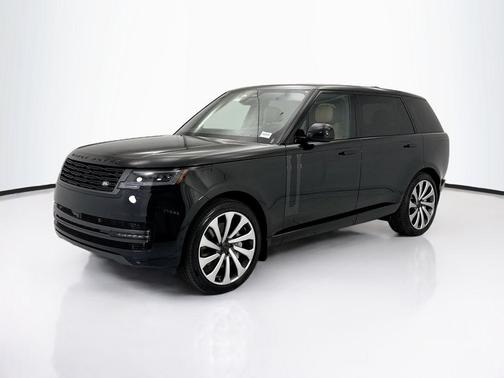Santorini Black Metallic 2026 Land Rover Range Rover P530 SE 7 Seat