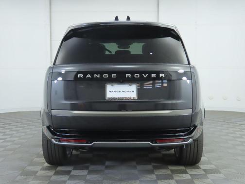 2025 Land Rover Range Rover P530 SE