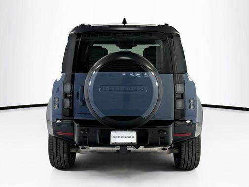 Tasman Blue Metallic 2026 Land Rover Defender P400 X-Dynamic SE