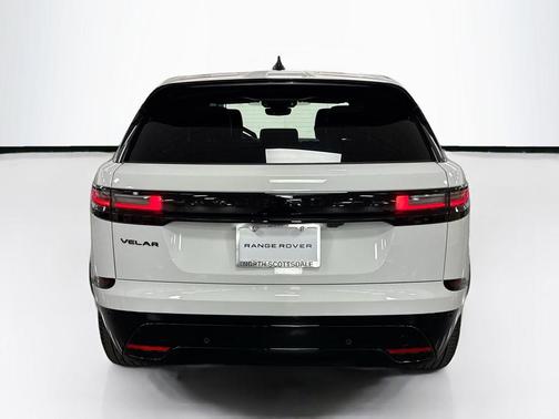 2026 Land Rover Range Rover Velar P250 SE R-Dynamic