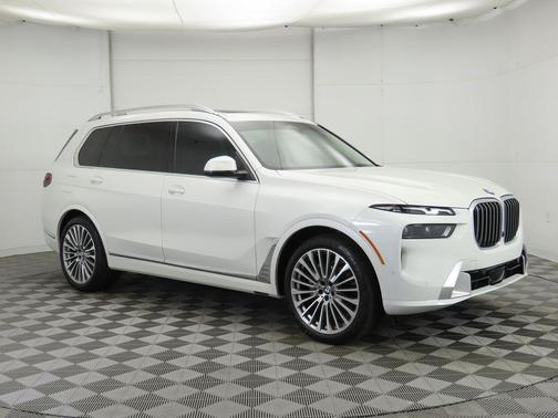 2025 BMW X7 xDrive40i