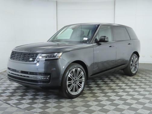 2026 Land Rover Range Rover P400 SE 7 Seat