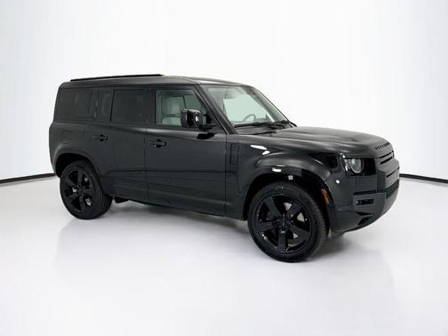Santorini Black Metallic 2026 Land Rover Defender P400 X-Dynamic SE