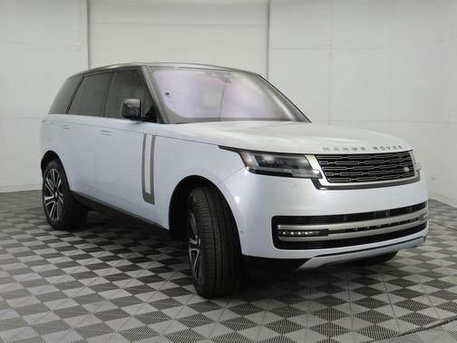 2023 Land Rover Range Rover P530 SE