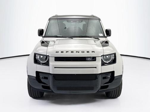 Borasco Grey Metallic 2026 Land Rover Defender P400 X-Dynamic SE