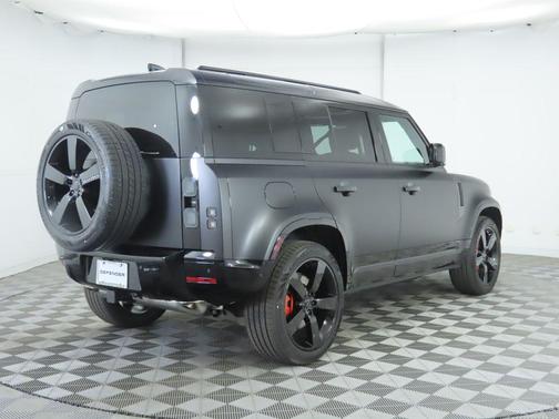 2026 Land Rover Defender P400 X