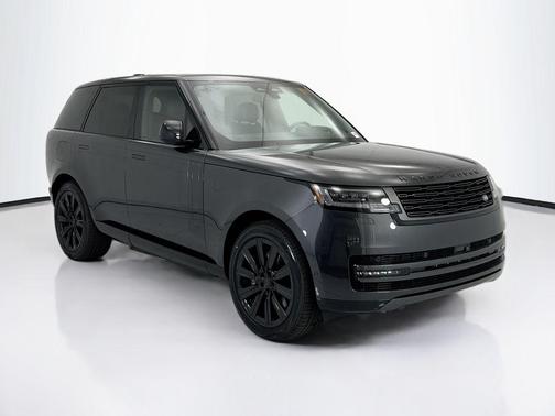 Carpathian Grey Prem Met 2026 Land Rover Range Rover P550e SE