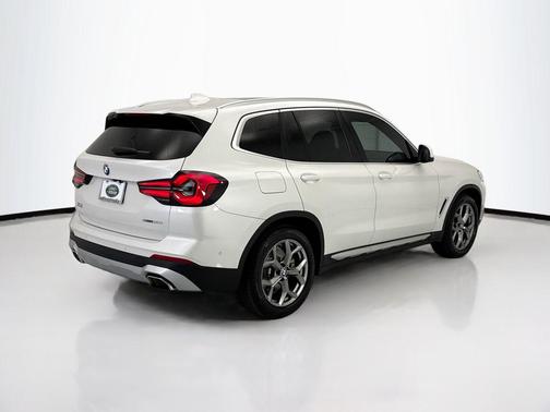 Mineral White Metallic 2024 BMW X3 sDrive30i