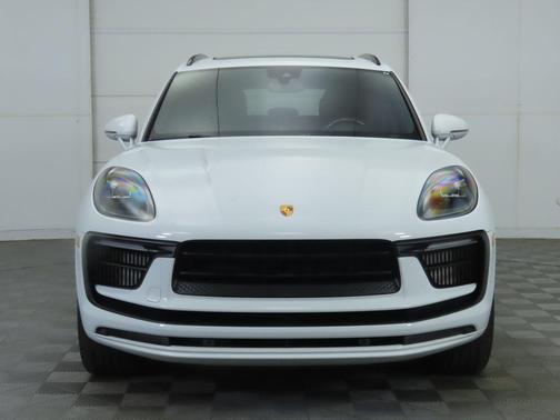 2022 Porsche Macan S