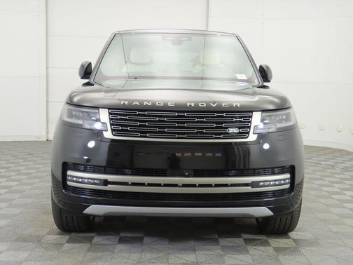 2025 Land Rover Range Rover P400 SE