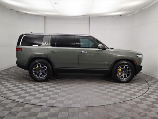 2022 Rivian R1S Launch Edition
