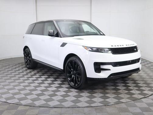 2026 Land Rover Range Rover Sport SE