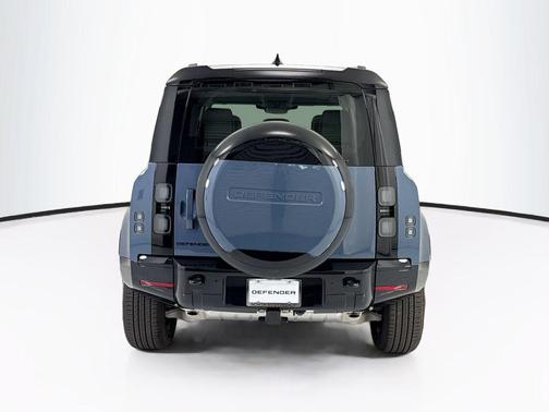 Tasman Blue Metallic 2026 Land Rover Defender P400 X-Dynamic SE