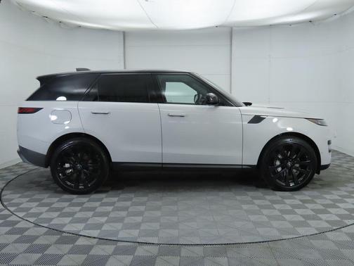 2025 Land Rover Range Rover Sport SE