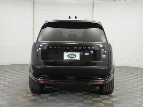 2023 Land Rover Range Rover P530 SE