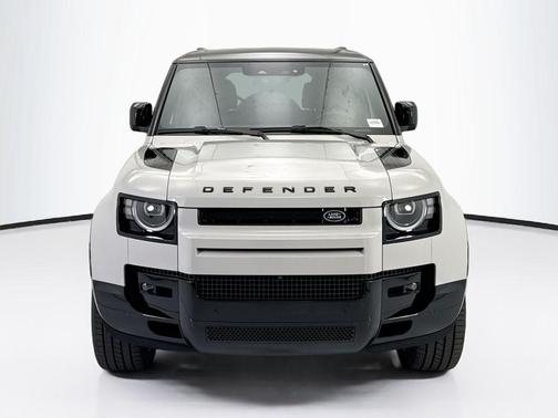 Borasco Grey Metallic 2026 Land Rover Defender P400 X-Dynamic SE