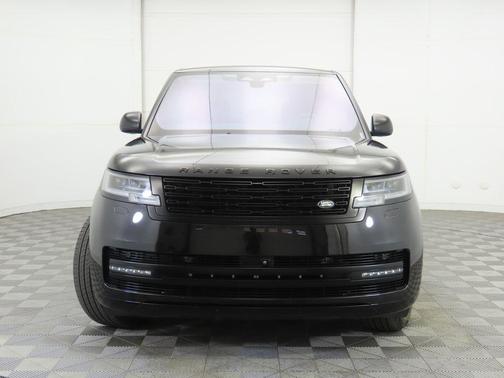 2023 Land Rover Range Rover P530 SE