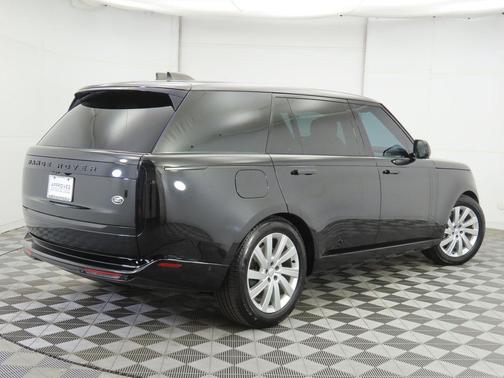 2023 Land Rover Range Rover P530 SE