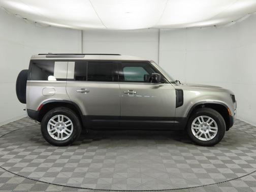 2025 Land Rover Defender 110 P300