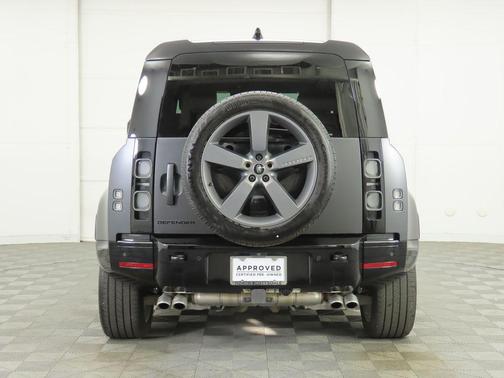 2024 Land Rover Defender V8