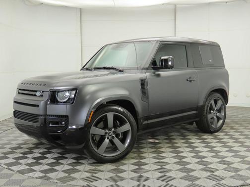 2024 Land Rover Defender V8