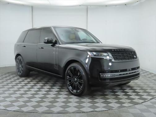 2025 Land Rover Range Rover P530 SE 7 Seat