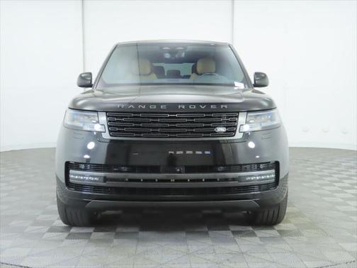 2025 Land Rover Range Rover P530 SE 7 Seat