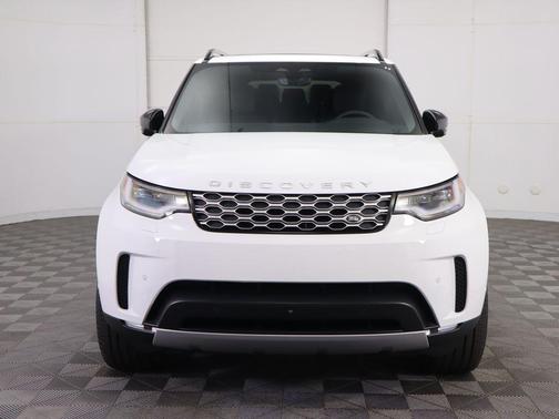 2025 Land Rover Discovery P300 S