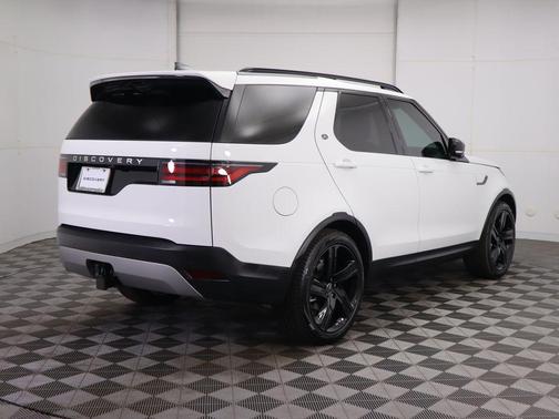 2025 Land Rover Discovery P300 S