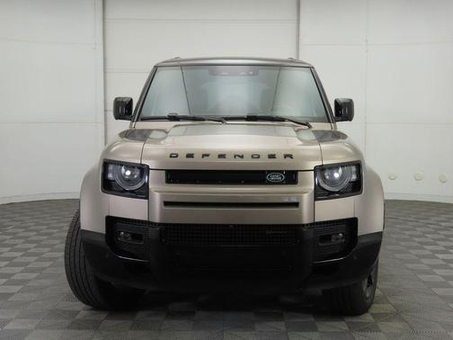 2023 Land Rover Defender 110 X-Dynamic SE