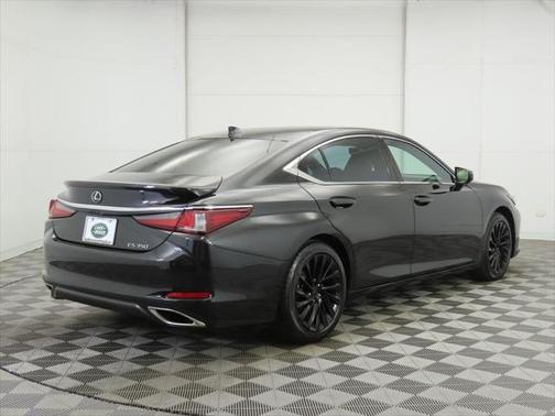 2022 Lexus ES 350 Luxury