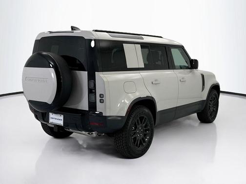 Borasco Grey Metallic 2026 Land Rover Defender P300 S