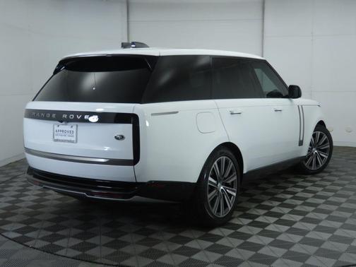 2023 Land Rover Range Rover P400 SE