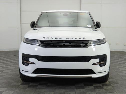 2026 Land Rover Range Rover Sport SE