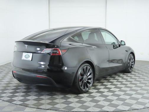 2022 Tesla Model Y Performance Dual Motor All-Wheel Drive